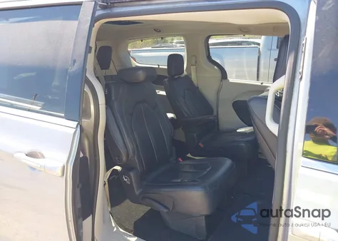 2018 Chrysler Pacifica Touring L Plus from USA, damaged, VIN 2C4RC1EGXJR101757